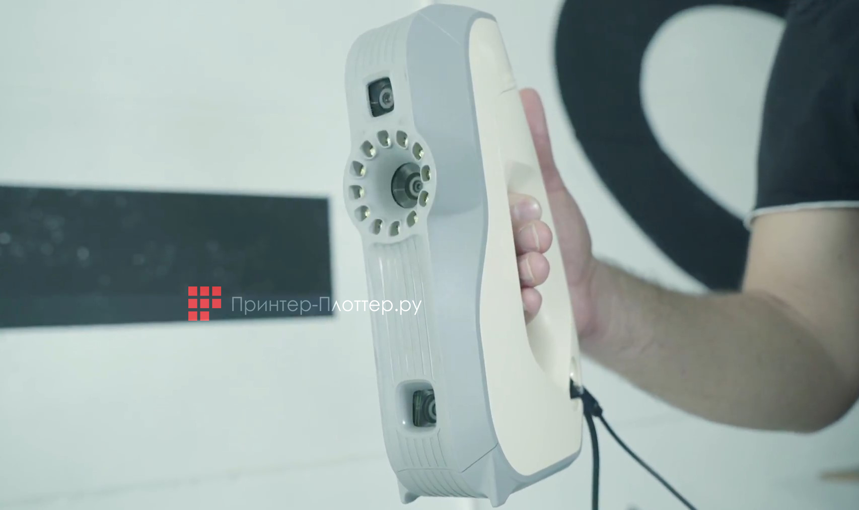 Artec3D Eva. Безопасность использования