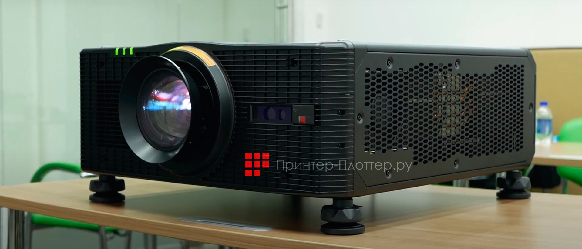 Barco G100 W22. На выгодных условиях