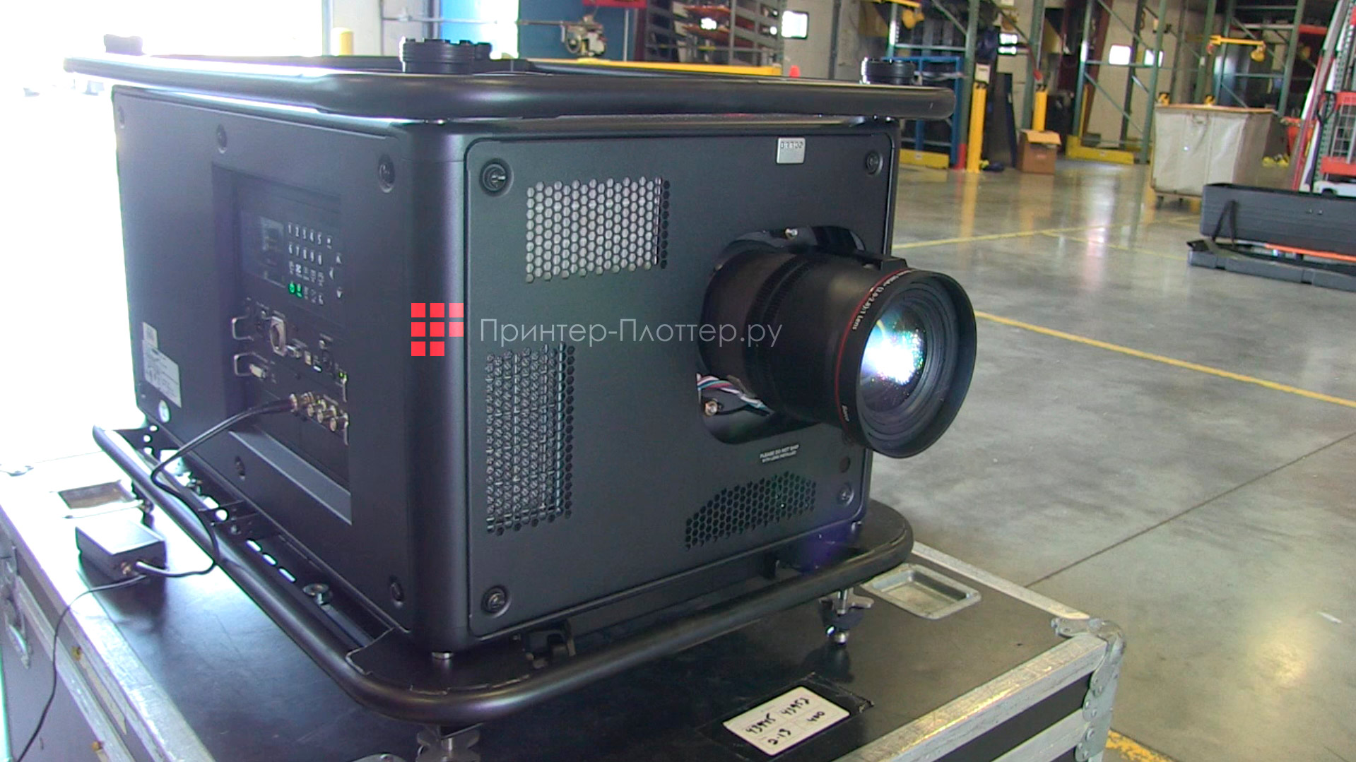 Barco HDX W18. Описание