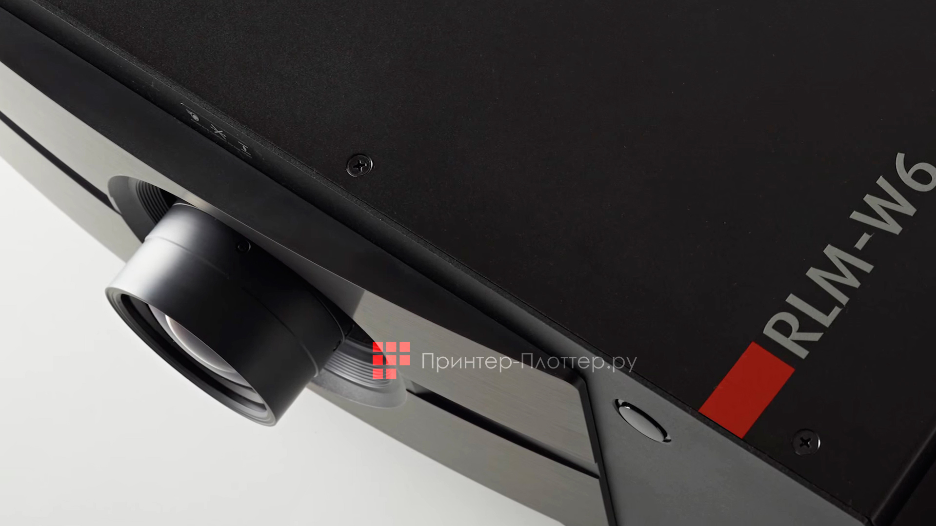 Barco RLM W6. Экологичность и эргономика