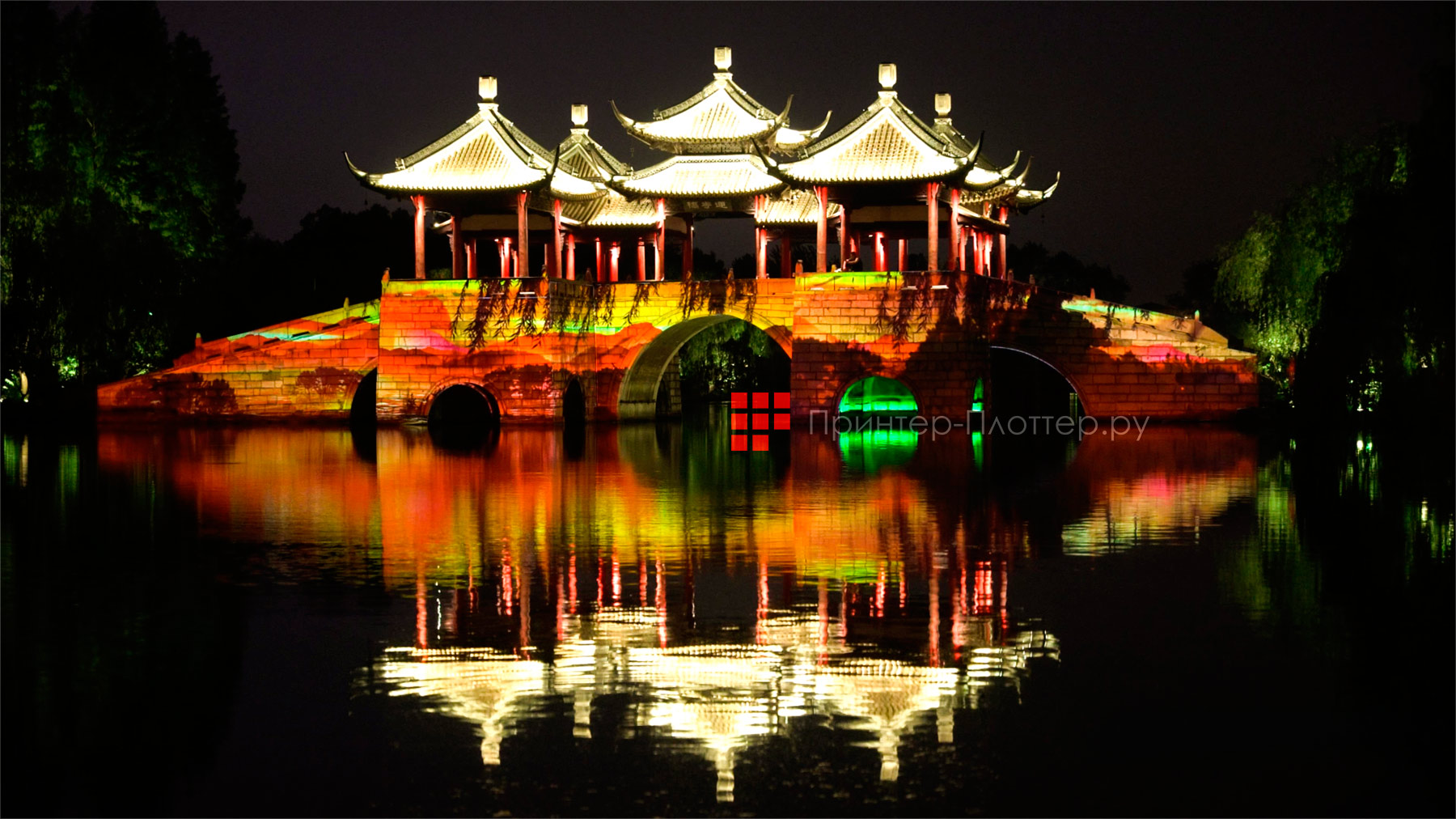 Barco UDM-W22. Реалистичные изображения