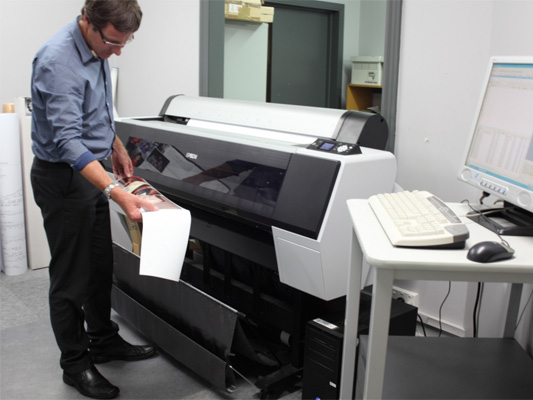 Epson Stylus Pro WT7900. Работа с носителями