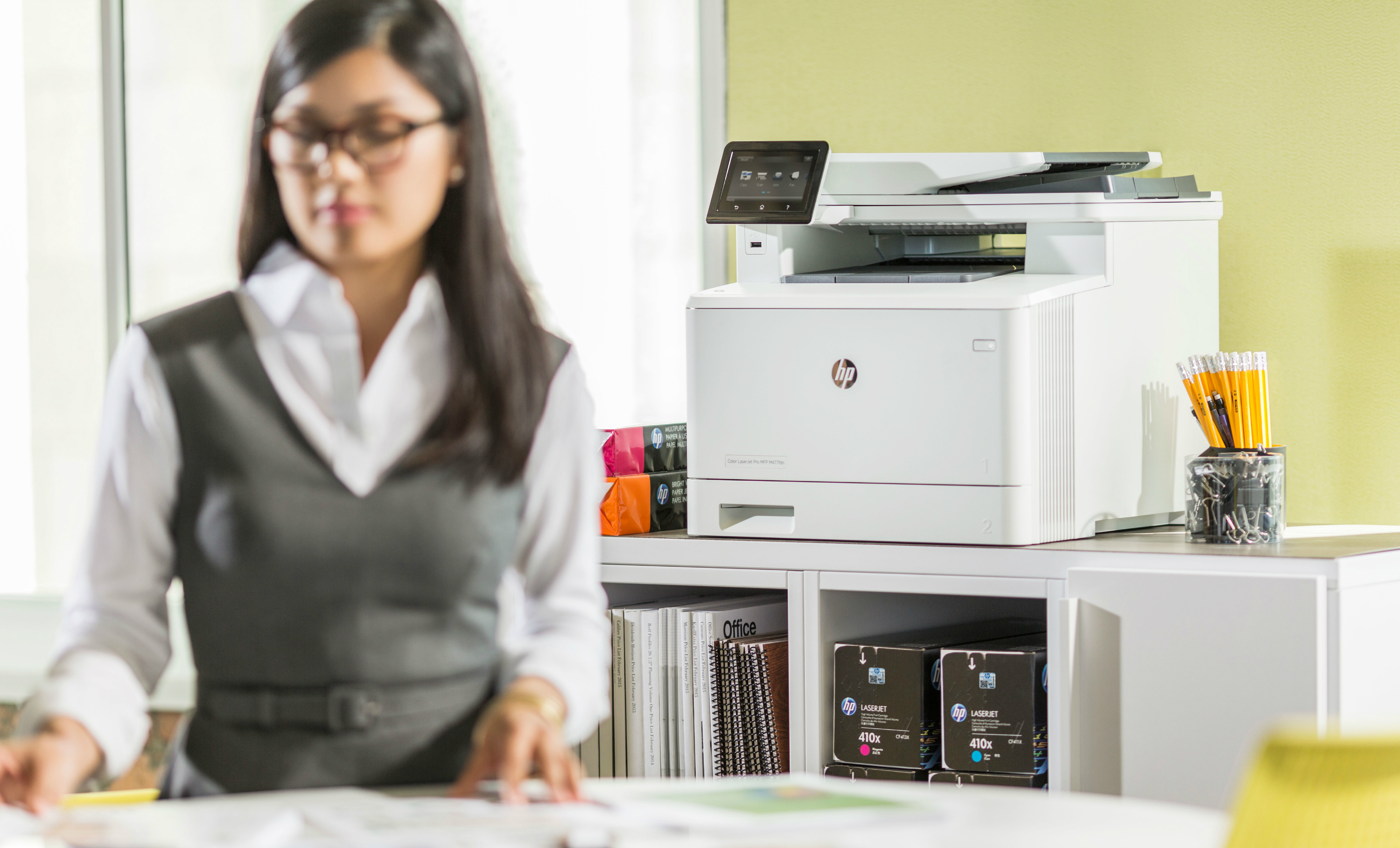 HP LaserJet Pro M477FDW. Надежная факсимильная связь