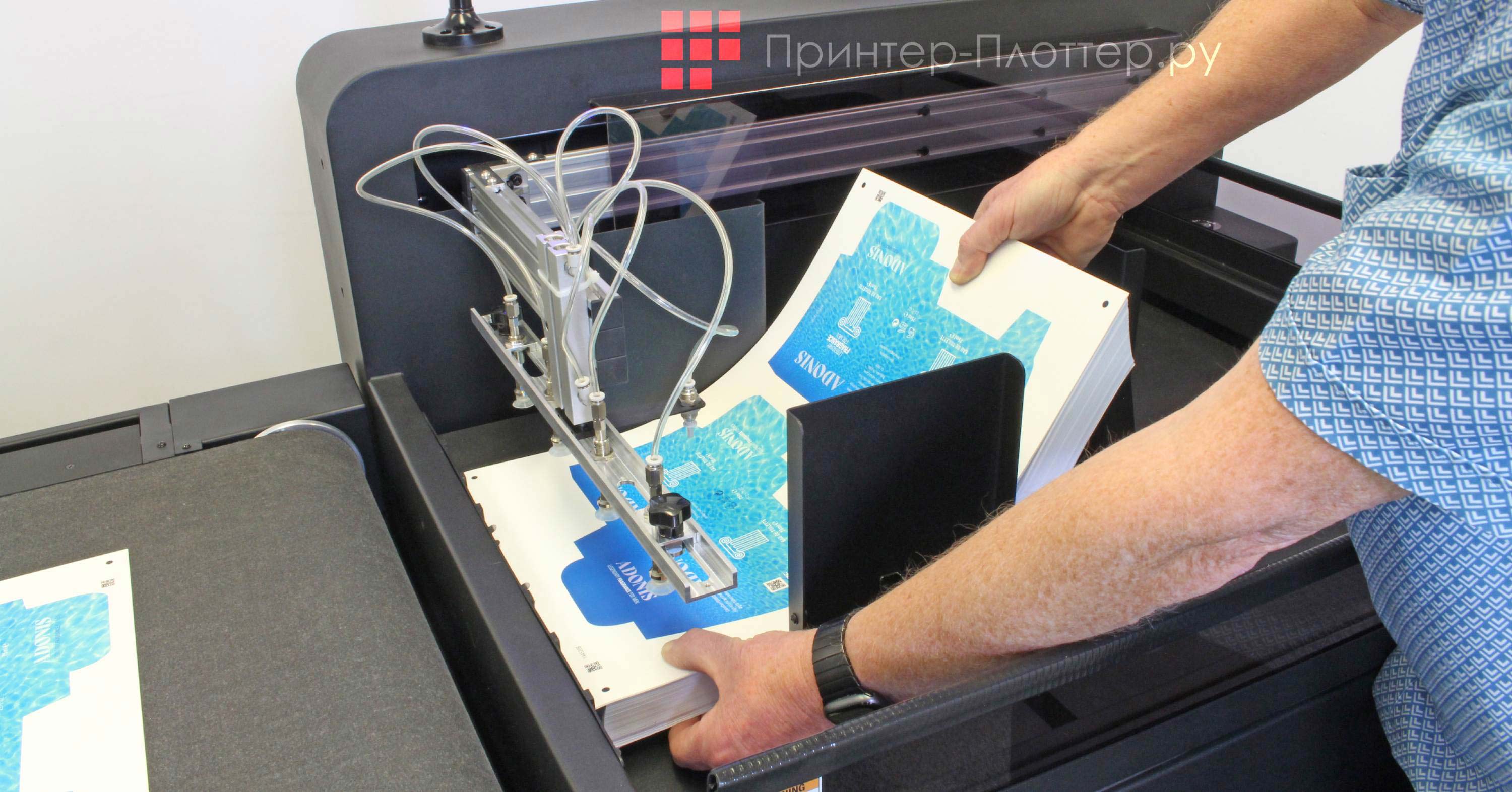 Intec ColorCut FB9000PRO. Подача