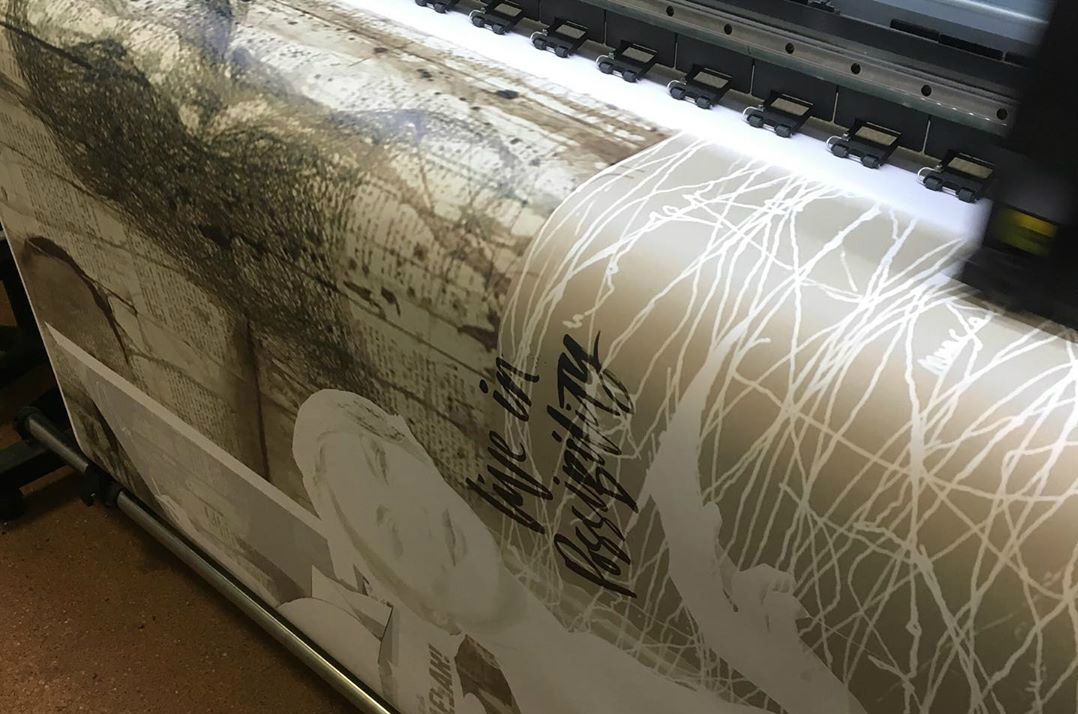 Mimaki CJV300-130. Белые чернила