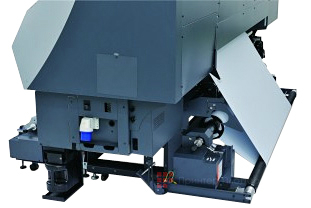 Mimaki TS500-1800SB. Система автоматической подачи и натяжения материала