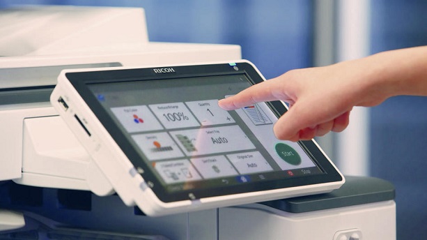 Ricoh MP C3004exSP. Сенсорная панель управления