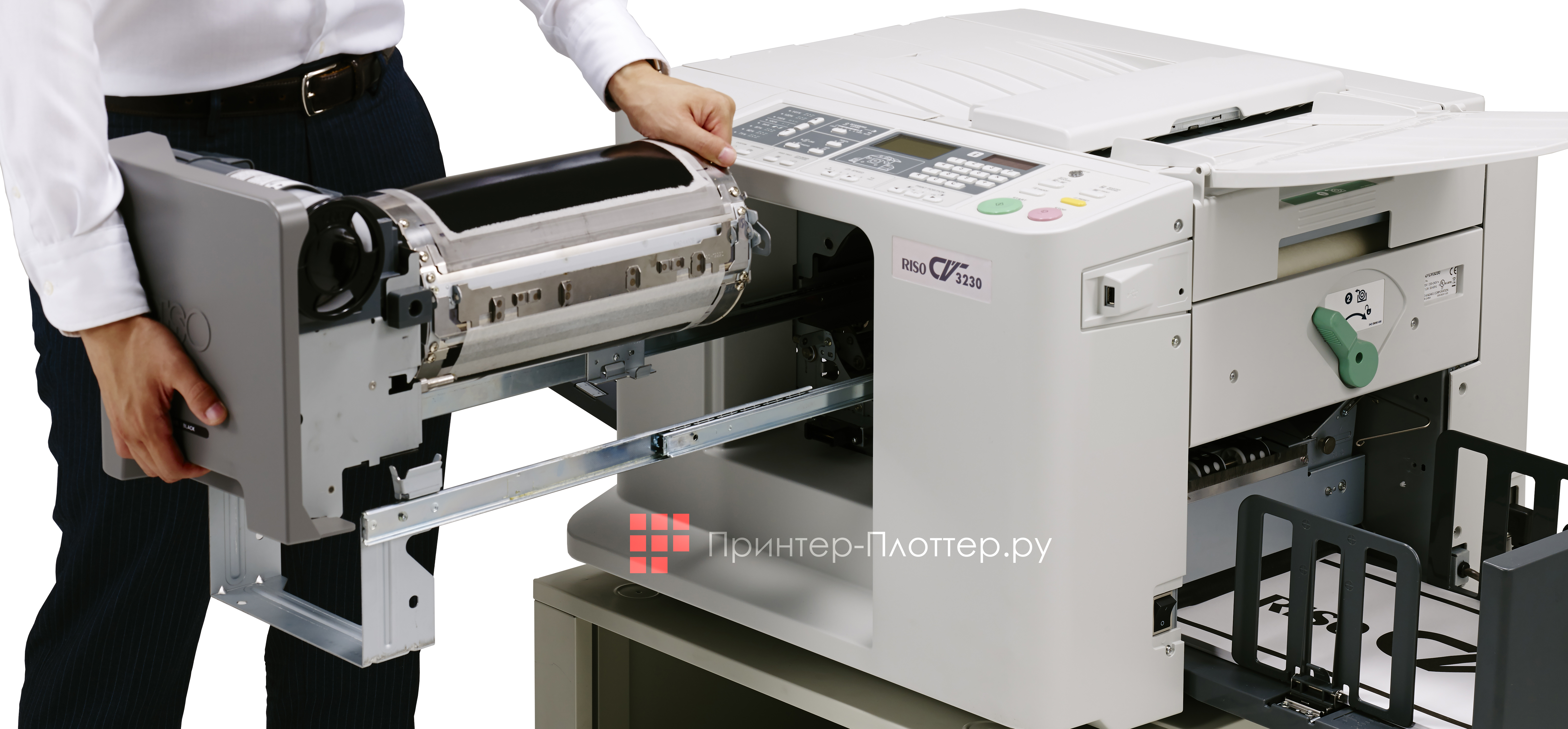 Riso CV 3230. Удобный доступ к печатному барабану