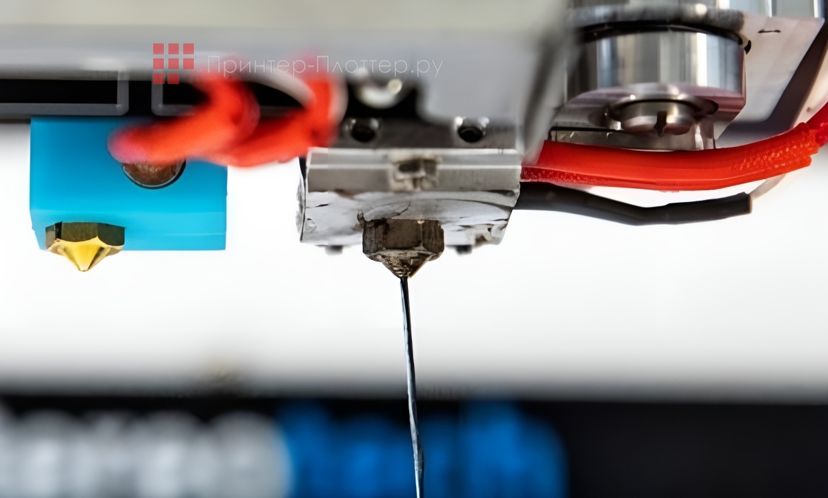 Stereotech Hybrid 640. Экструдеры