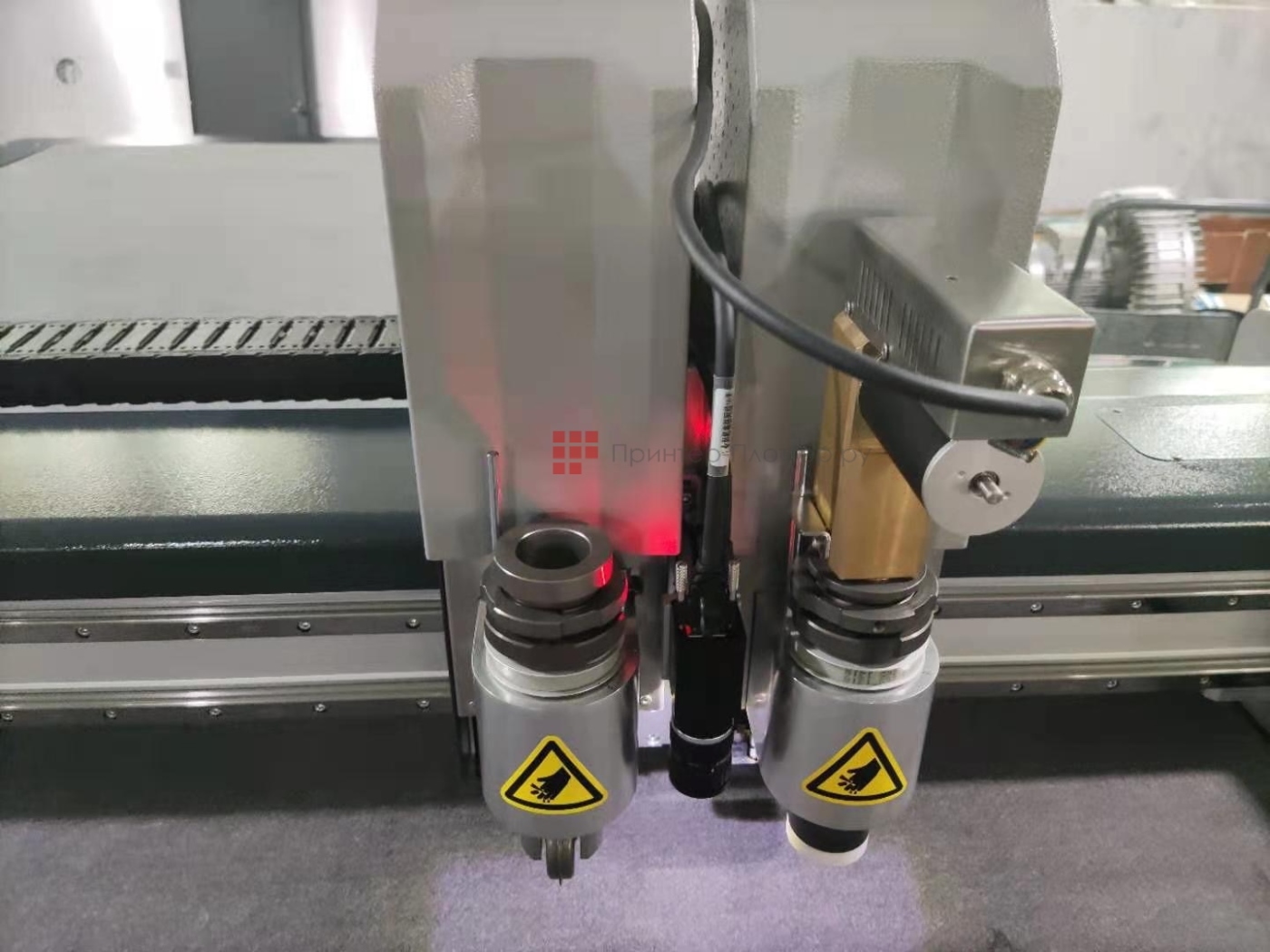 T-CUT DC 3016 PRO. CCD-камера с подсветкой