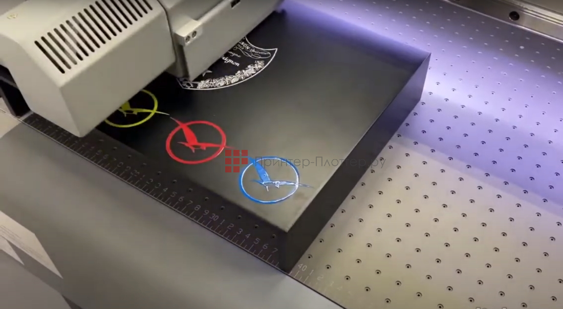 tDesk 1610 UV LED. Вакуумный стол