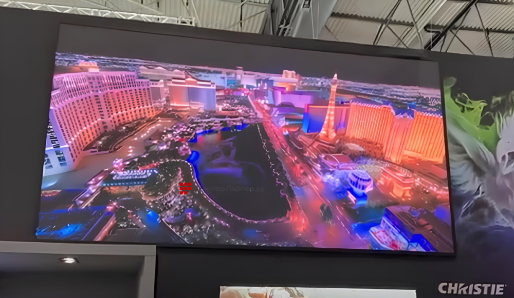 Christie M 4K25 RGB — профессиональный проектор для домашнего кинотеатра