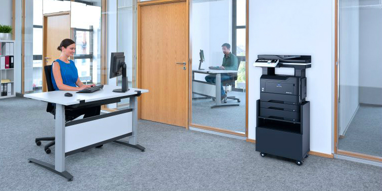 Konica Minolta bizhub 4052 в работе