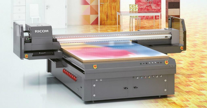 Ricoh Pro T7210. Печать на твердых и жестких материалах