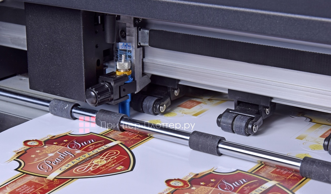 INTEC ColorCut LC600. Легко разместить в любой типографии