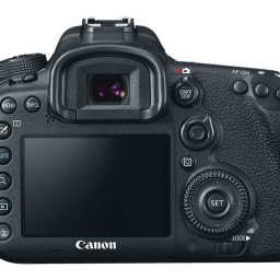Фотоаппарат Canon EOS 7D Mark II Body W-E1 Wi-Fi Adapter