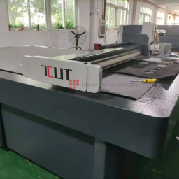 Режущий плоттер T-CUT DC 1612 S