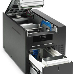 Карт-принтер Zebra ZC10L, Thick Card Support, USB, Windows Driver, Card Studio 2.0 Demo, US, EMEA, LA, APAC