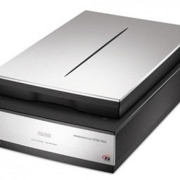 Сканер Epson Perfection V750 Pro