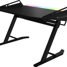 Компьютерный стол ThunderX3 AD3-M