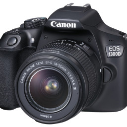 Фотоаппарат Canon EOS 1300D 18–55 III