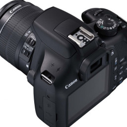 Фотоаппарат Canon EOS 1300D 18–55 III