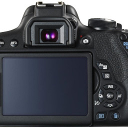 Фотоаппарат Canon EOS 750D 18–135 IS STM