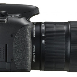 Фотоаппарат Canon EOS 750D 18–135 IS STM