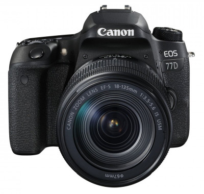 Фотоаппарат Canon EOS 77D 18–135 IS USM