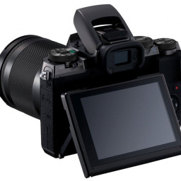 Фотоаппарат Canon EOS M5 18–150 IS STM