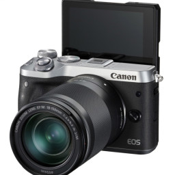 Фотоаппарат Canon EOS M6 18–150 IS STM (silver)