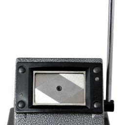 Вырубщик Uni D-009/D-011