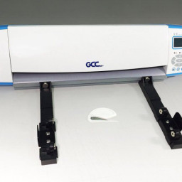 GCC держатель рулона Desktop Roll Media Support System