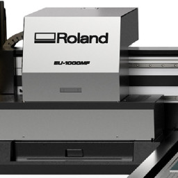 Планшетный УФ-принтер Roland VersaOBJECT EU-1000MF, 4 цвета