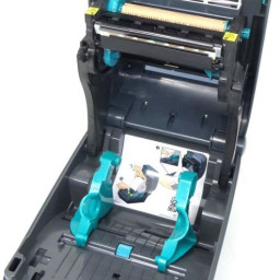 Термотрансферный принтер Zebra GK420t 203 DPI, EU/UK Cords, RS232, LPT, USB, диспенсер