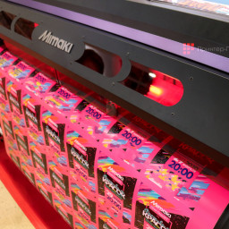 Рулонный УФ-плоттер-каттер Mimaki UCJV300-160
