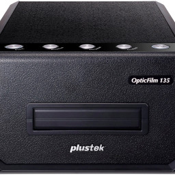 Сканер Plustek OpticFilm 135