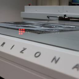 Гибридный УФ-принтер Oce Arizona 1380 XT