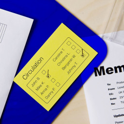 Brother жёлтая плёночная неразрезанная клеящаяся лента, 62 мм x 15,24 м