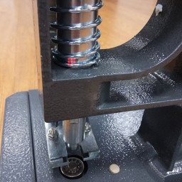 Пресс для установки люверсов D-03 (SHBW-04)