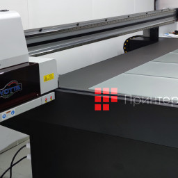 Планшетный УФ-принтер Yotta Flatbed P30-R6