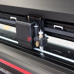 Режущий плоттер DF-1261AS