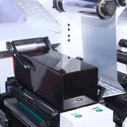 Многофункциональная машина финишной обработки этикетки Polly M330