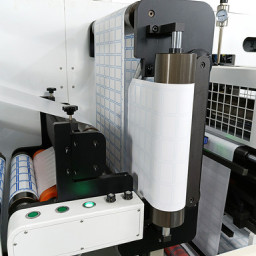 Многофункциональная машина для печати по клеевому слою этикетки Polly M370 D/R