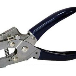 Дырокол Uni A-004