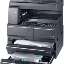 МФУ Kyocera TASKalfa 221
