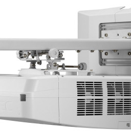 Проектор NEC UM361X + настенное крепление