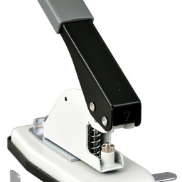 Дырокол Warrior 33100