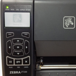 Термотрансферный принтер Zebra ZT230 300 DPI, RS232, USB, Ethernet, отделитель этикеток, намотчик подложки
