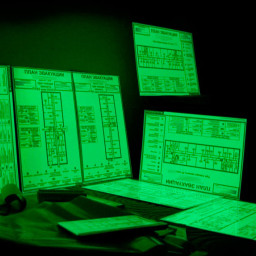 Пленка Lucentis-200, самоклеящаяся, люминесцентная, 240 мкм, 1240 мм, 20 м